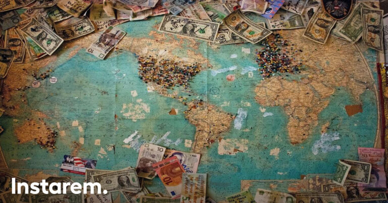 How To Travel On A Student Budget & #SaveMore