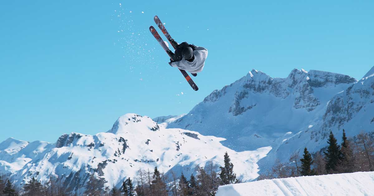 Skiing in Japan: Where to hit the slopes | Instarem