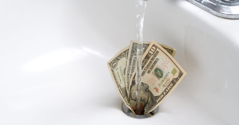 Common money mistakes to avoid when living abroad