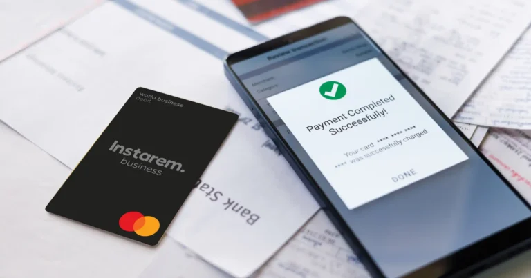 Virtual business cards vs traditional bank cards: What businesses need to know